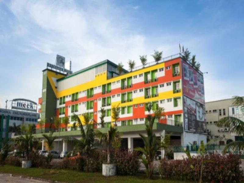 Thy Executive Hotel Johor Bahru Exteriör bild