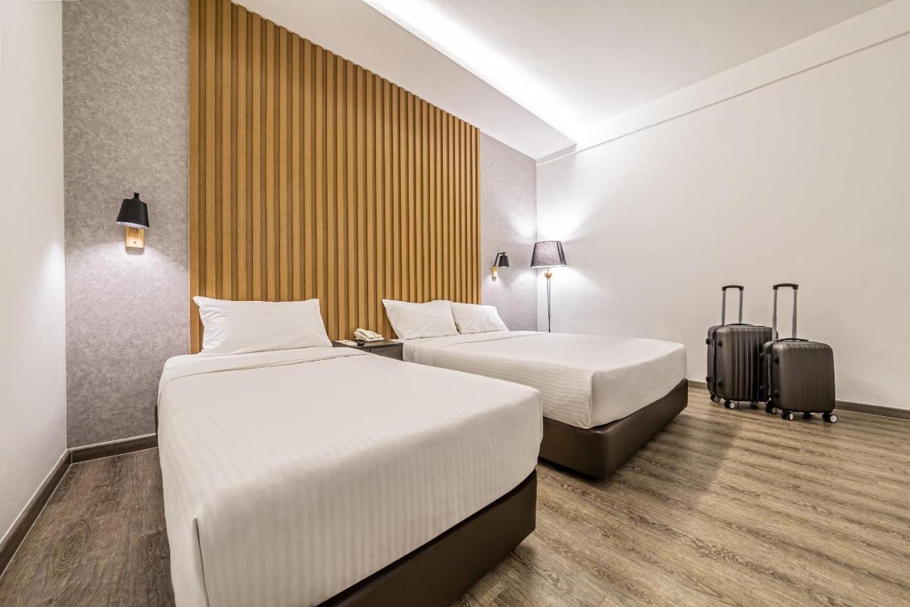 Thy Executive Hotel Johor Bahru Exteriör bild