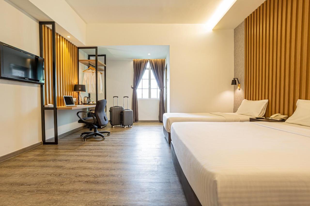 Thy Executive Hotel Johor Bahru Exteriör bild