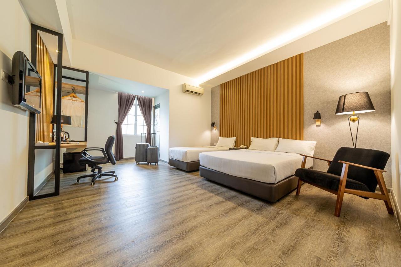 Thy Executive Hotel Johor Bahru Exteriör bild