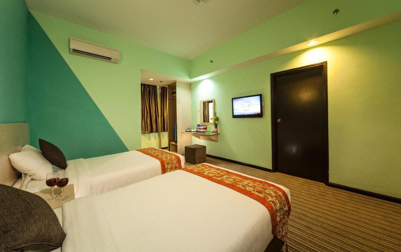 Thy Executive Hotel Johor Bahru Exteriör bild