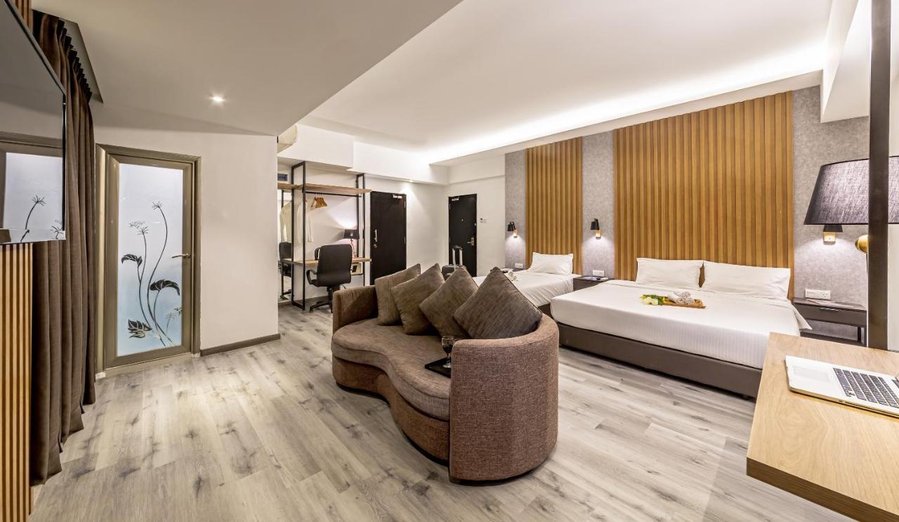 Thy Executive Hotel Johor Bahru Exteriör bild